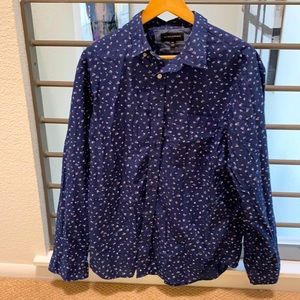 Banana Republic Untucked fit green grey accents